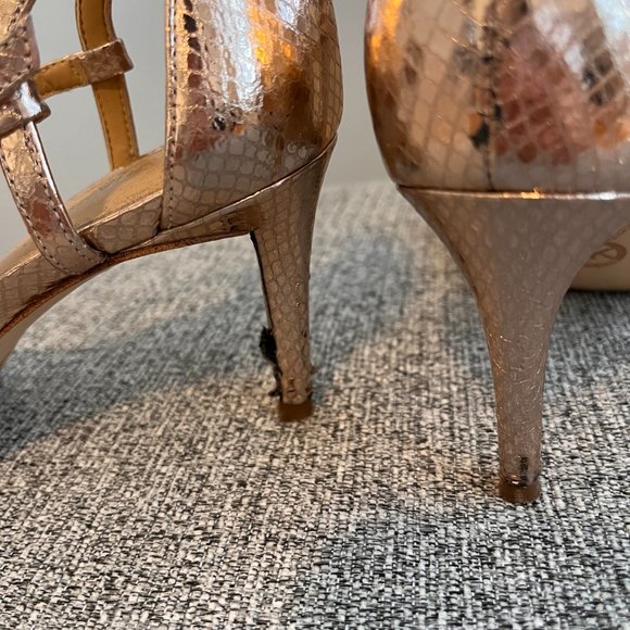 Michael Kors Rose Gold metallic snake design ankle strap heel sandals, size 6.5 - Picture 6 of 7